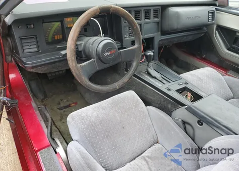 1987 Chevrolet Corvette из США, поврежденный, VIN 1G1YY2187H5125421